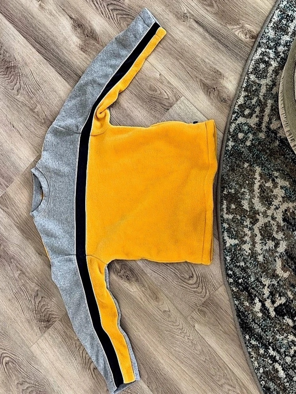Vintage Arizona Jean Company Color Block Sweatshirt Yellow & Gray